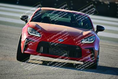 media/Nov-02-2025-Speed Ventures (Sun) [[61724e2e34]]/Black/Session 4/